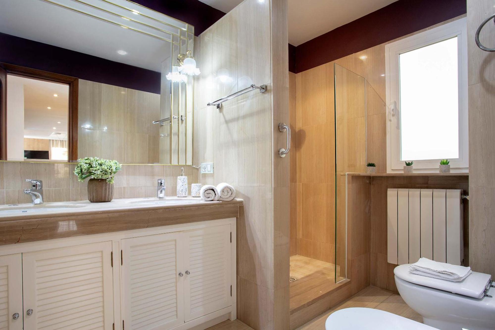Genteel Home Puerta Real Гранада Екстериор снимка