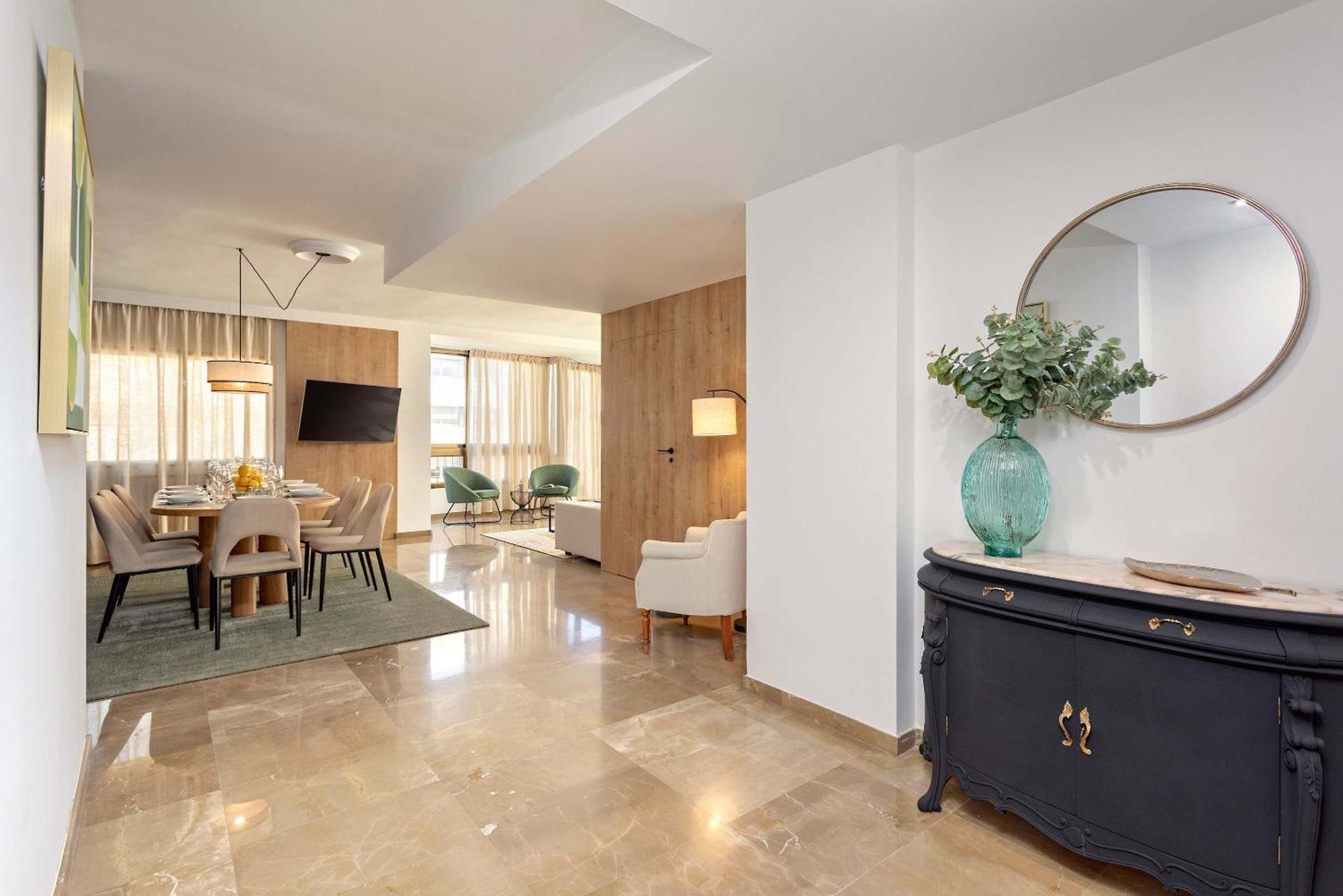 Genteel Home Puerta Real Гранада Екстериор снимка