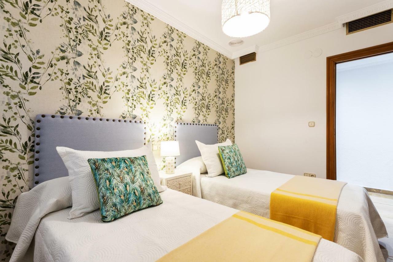 Genteel Home Puerta Real Гранада Екстериор снимка